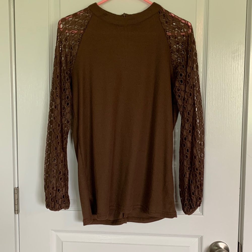 Women’s Lace Blouse